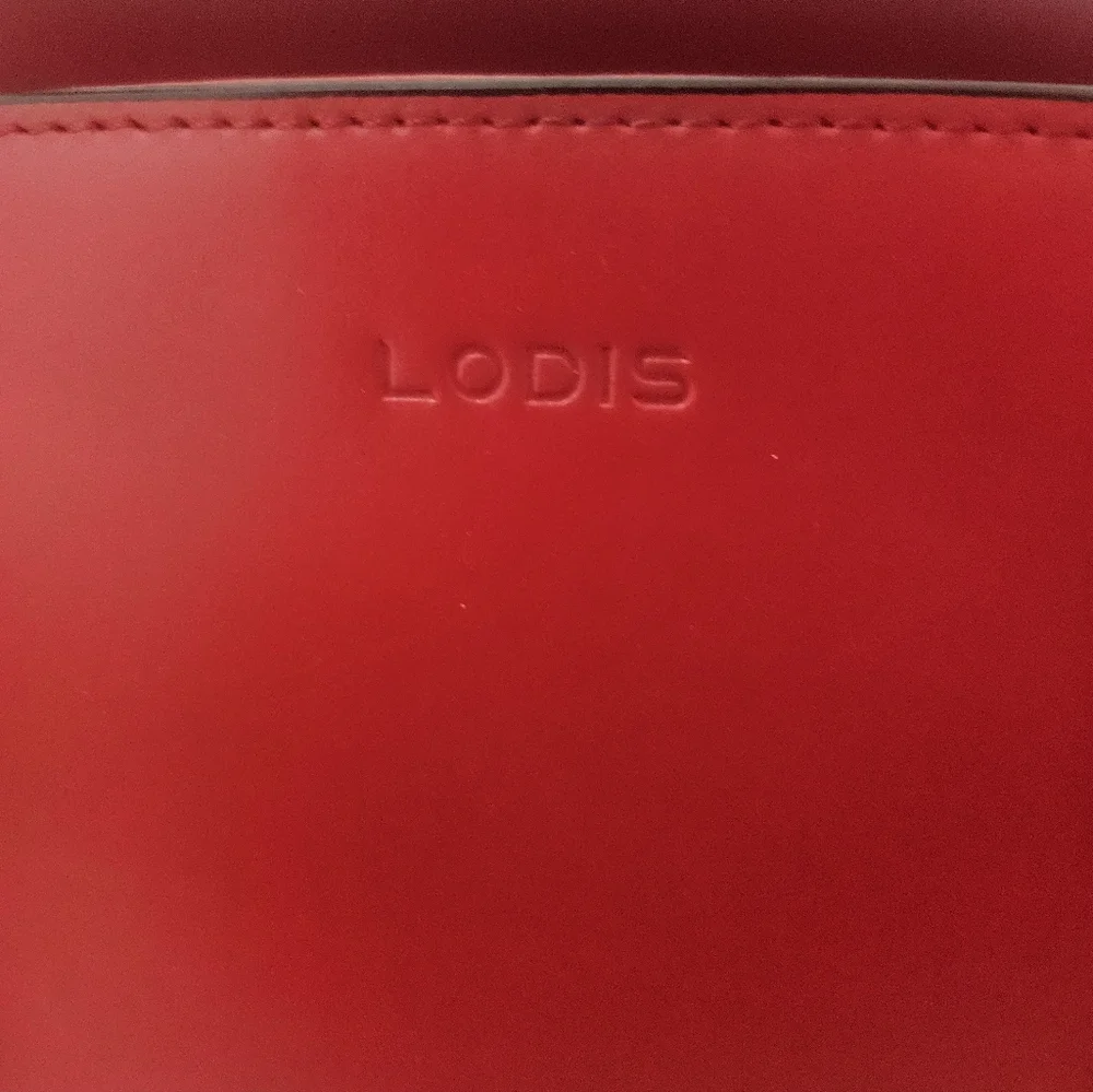 Lodis Red Leather.Audrey RFID Zola Tote